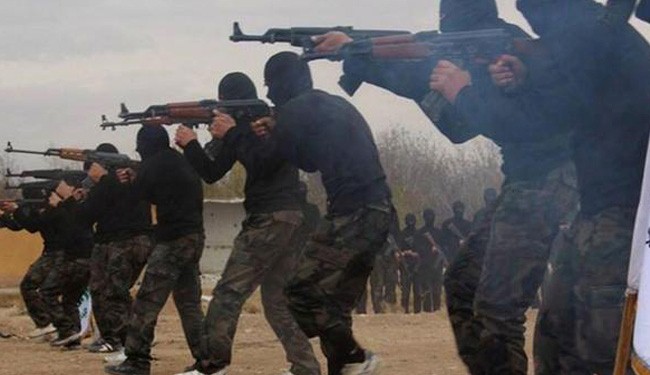 France arrests four suspected of sending militants to Syria