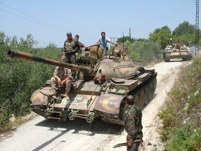 Syrian-tanks-on-the-march-696x522