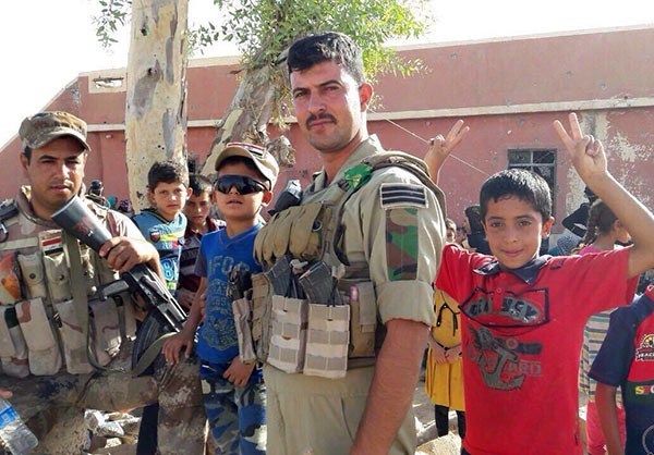 13950504171619979_PhotoL-1