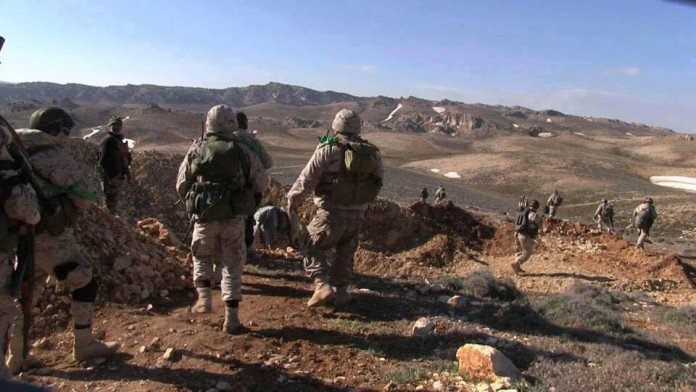 SAA Pushes Back Daesh Terrorists in Deir Ezzur, Gets Gains in Sweida