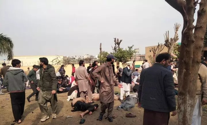 Suicide bomber detonates during arrest in western Iraq