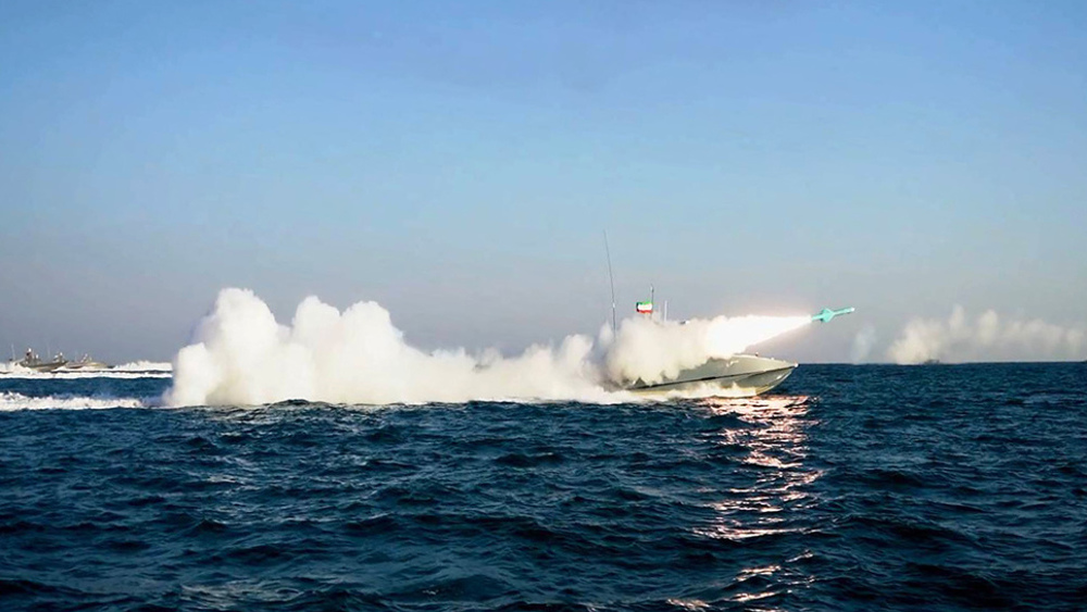 IRGC Navy holds 'Smart Control of the Strait of Hormuz' military drills