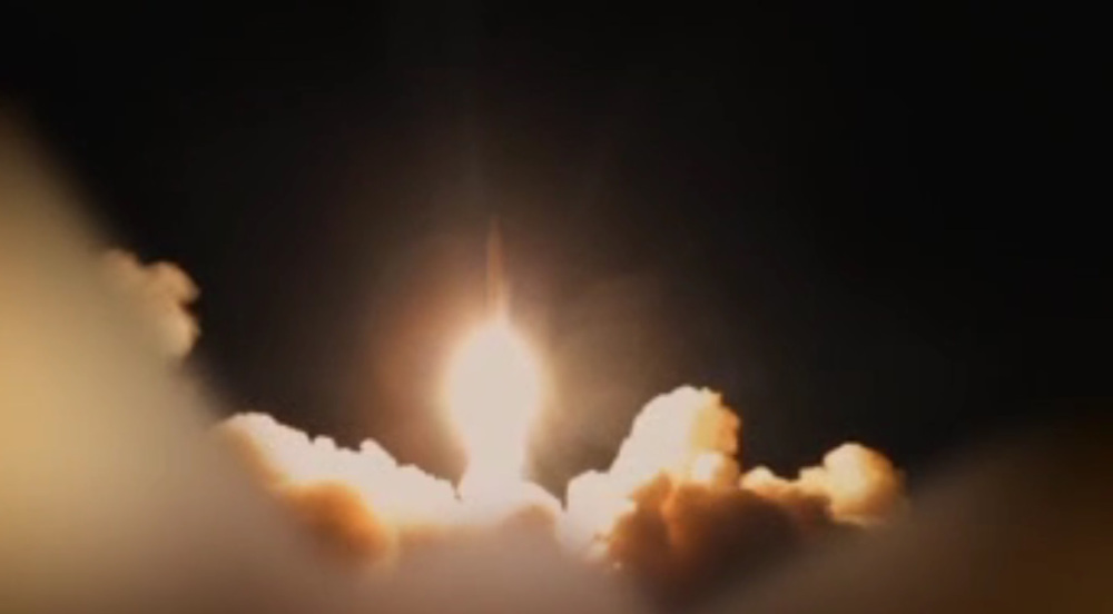 IRGC unleashes 'super-heavy multi-warhead' missiles during 66th wave of Op. True Promise 4