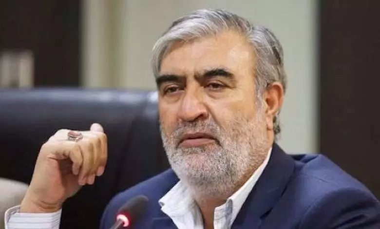 Iran to Impose Rial Charges on Vessels Navigating Strait of Hormuz, Says Lawmaker