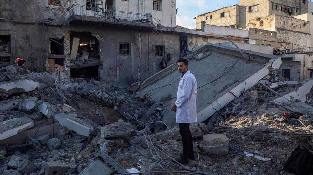 Two young Palestinians killed across Gaza in new Israeli assaults