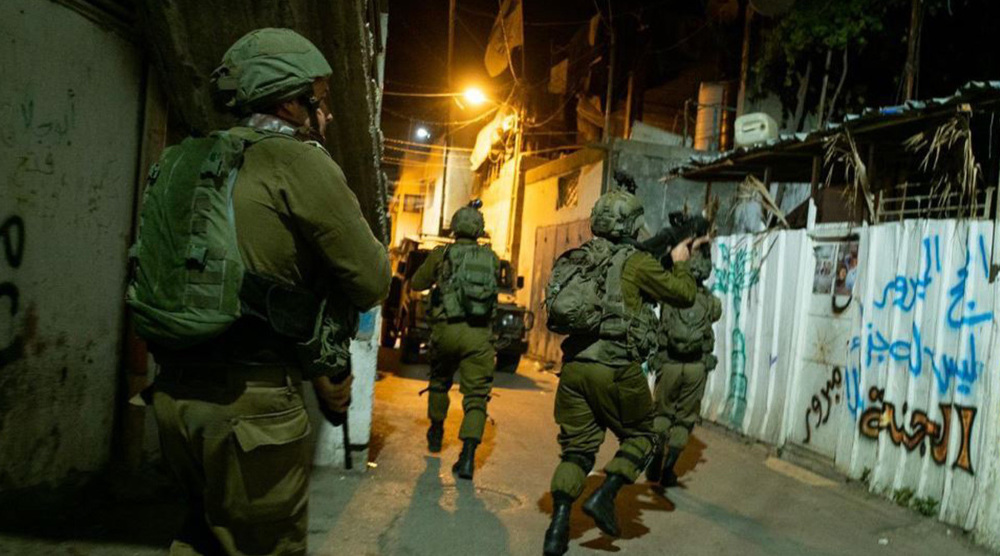 Israeli forces storm occupied West Bank towns, abduct ordinary Palestinians