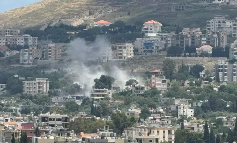 Zionist Forces Initiate Twin Offensive: Ground Operation in Hadatha and Aerial Bombardment Targeting Nabatieh