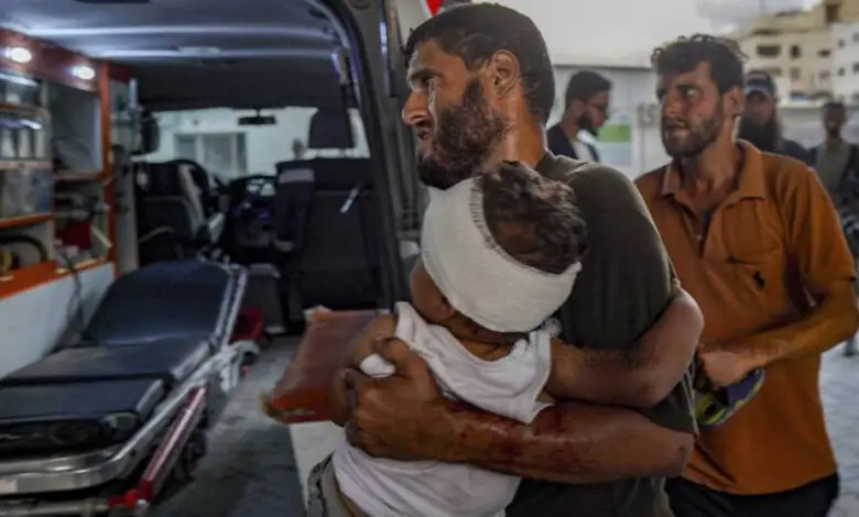 Zionist ‘israeli’ strike on motorcycle kills Palestinian in Gaza City, injures several others including child