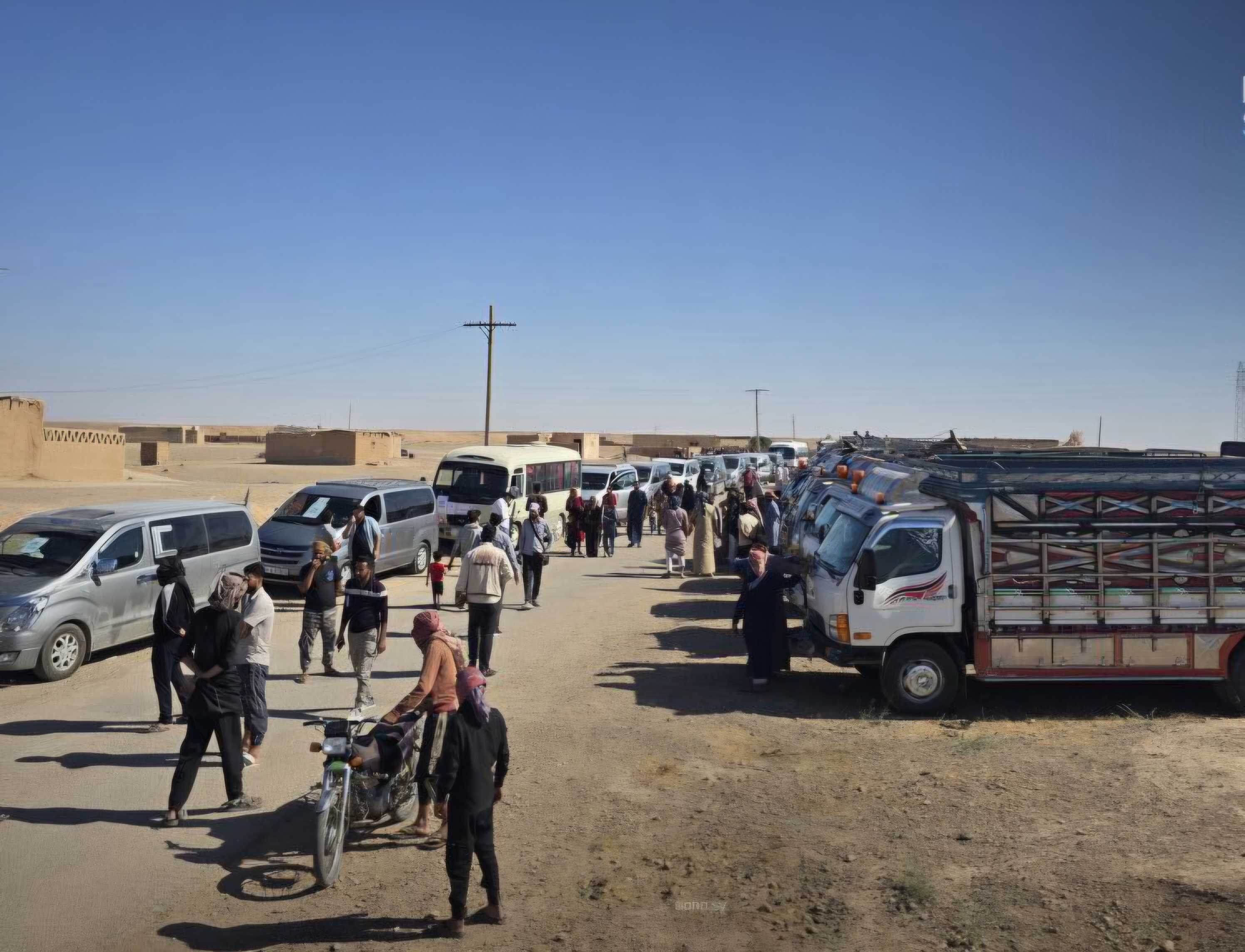 First 29 families return to Deir Ezzor from displacement camps